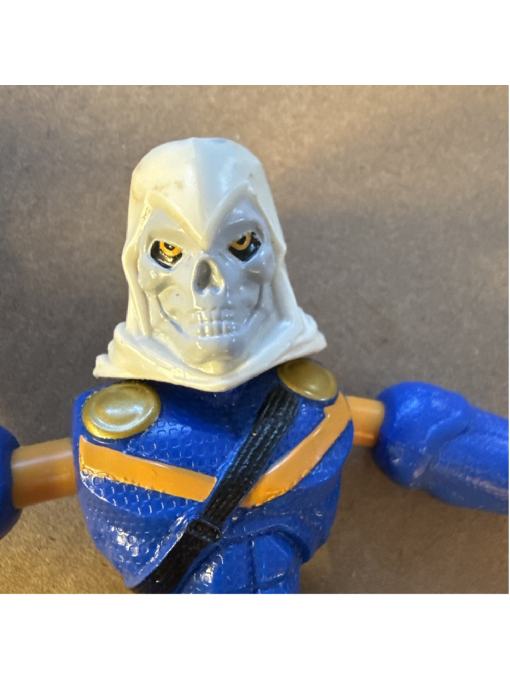 Little Tikes Kingdom Builders Crow Debar Action Figure Marvel Avengers Bend Flex - Picture 8 of 9